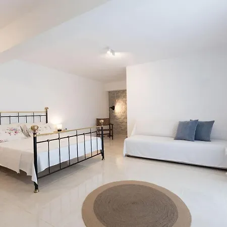 Enada & Olive Farm Gythio